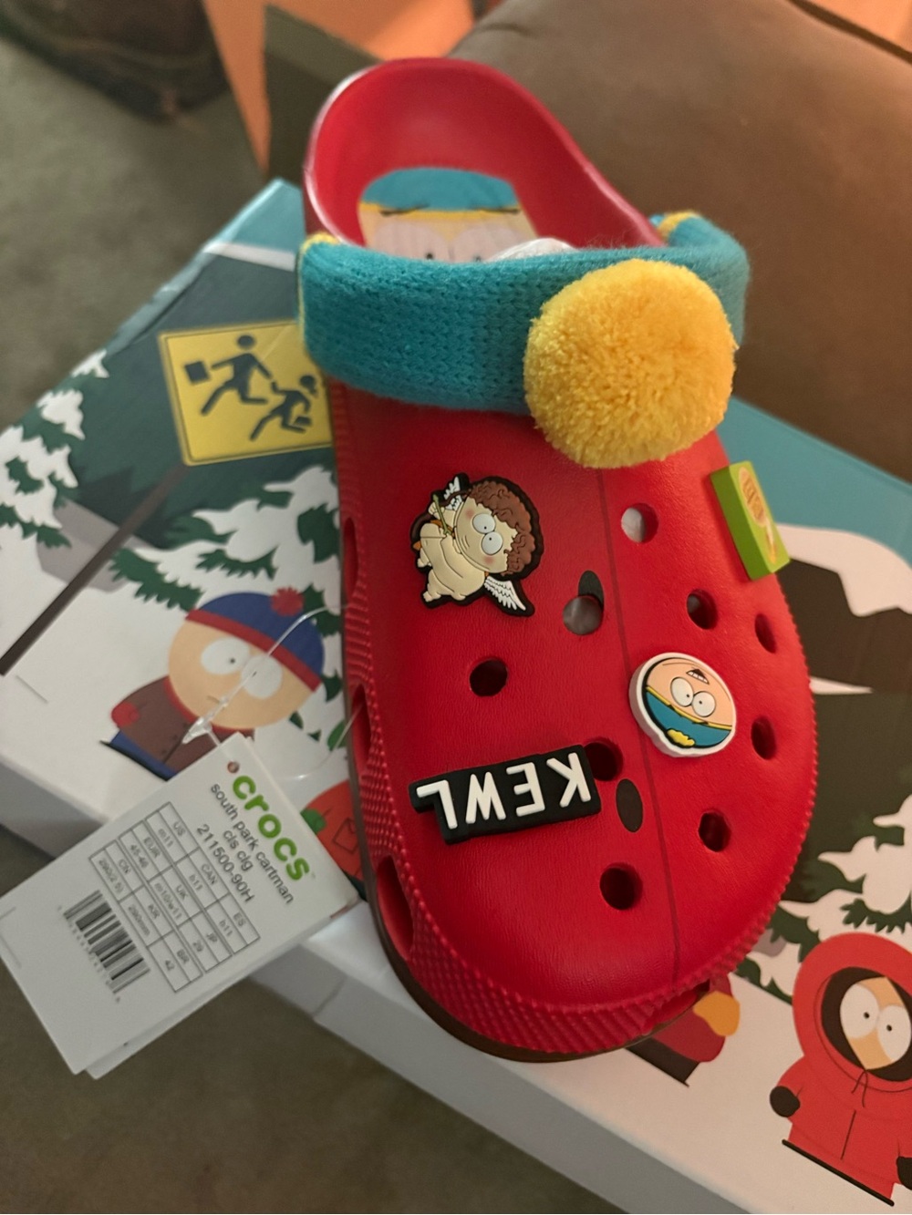 Limited edition Crocs M or W new South Park CROCS Classic with cute box men 11